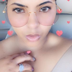 Meet your Posher, Alexia